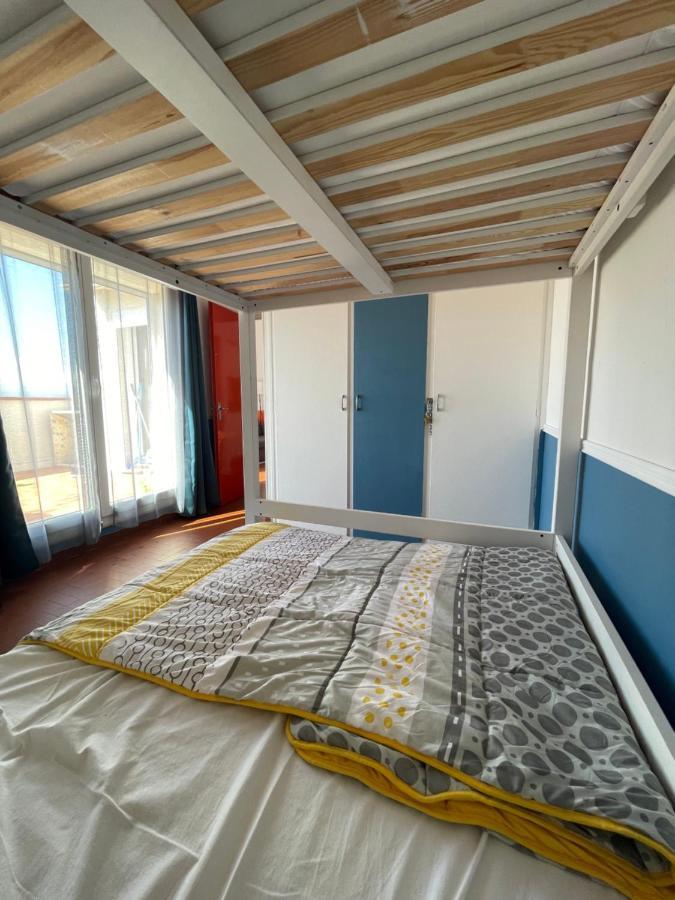 T2 avec terrasse, vue étang et son coucher de soleil, plage à proximité, wifi et place de parking gratuit que l on nomme Grain de Corail Le Barcarès Exterior foto